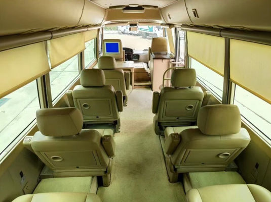 Xe buýt 23 chỗ đã sử dụng với cửa sổ kín, hộp số sàn