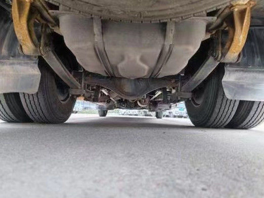 Xe buýt 23 chỗ đã sử dụng với cửa sổ kín, hộp số sàn