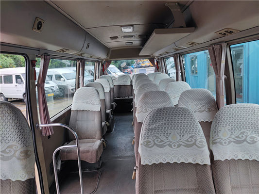 Xe buýt diesel hạng sang 23 chỗ ngồi