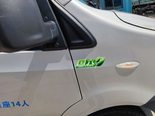 Xe buýt nhỏ JAC đã qua sử dụng 14 chỗ, xe van chở khách đã qua sử dụng với tiêu chuẩn khí thải Euro 6 và chiều dài cơ sở 3570mm