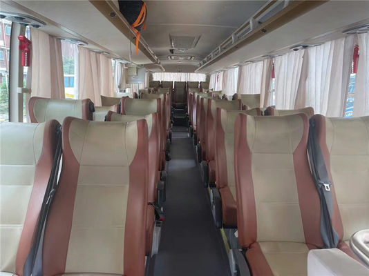 46 chỗ ngồi Xe buýt sử dụng Euro 5 Diesel truyền động bằng tay Xe buýt xe buýt sử dụng