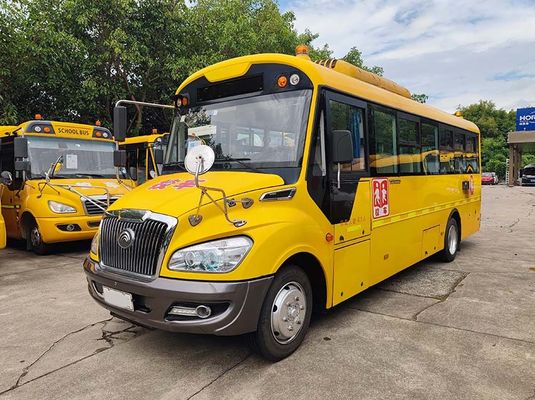 Yutong 41 chỗ ngồi xe buýt trường học sử dụng nhiên liệu diesel sản xuất vào tháng 8 năm 2014