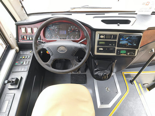 Yutong 41 chỗ ngồi xe buýt trường học sử dụng nhiên liệu diesel sản xuất vào tháng 8 năm 2014
