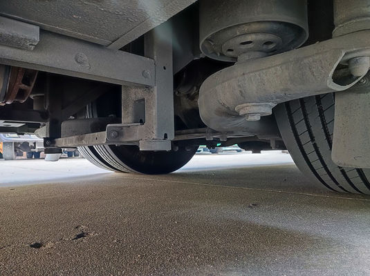 Xe buýt đã qua sử dụng màu hồng sang trọng Euro 5 LHD Xe buýt đưa đón diesel đã qua sử dụng để bán