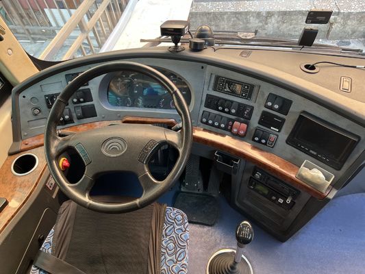 Xe buýt du lịch sử dụng Euro 4 LHD