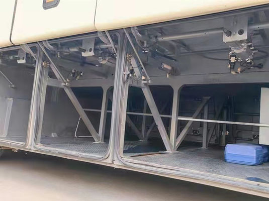 2 cửa sử dụng lái tay trái Xe buýt chạy bằng diesel 47 chỗ ngồi Xe buýt chở khách sử dụng