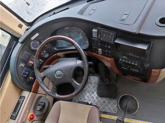 Euro 5 Xe buýt CNG cũ 51 chỗ ngồi Yutong xe buýt tư nhân cũ lớn