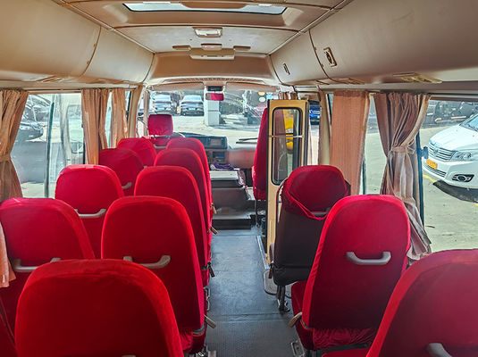 23 chỗ ngồi Toyota Coaster Xe buýt du lịch tay hai với hộp số tay