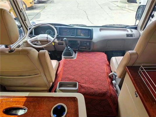11 chỗ ngồi xe buýt mini Toyota Coaster cũ với hộp số tay