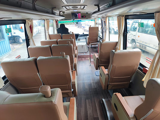 YuTong sử dụng Mini Coach 19 chỗ ngồi nhiên liệu diesel với hộp số tay