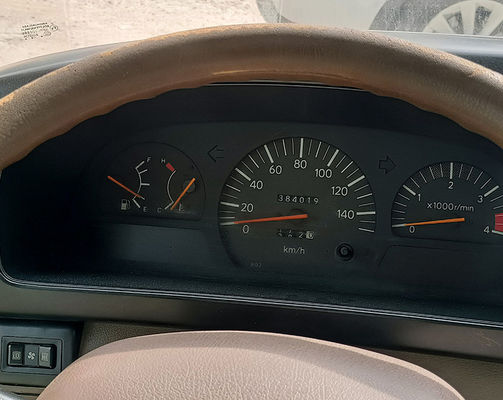 Xe buýt đã qua sử dụng 23 chỗ LHD (tay lái bên trái) Xe buýt nhỏ với hộp số sàn và loại nhiên liệu dầu diesel