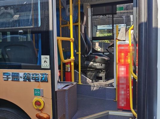 Xe buýt giao thông điện Yutong 69km / h Xe buýt thành phố sở hữu trước với tay trái lái