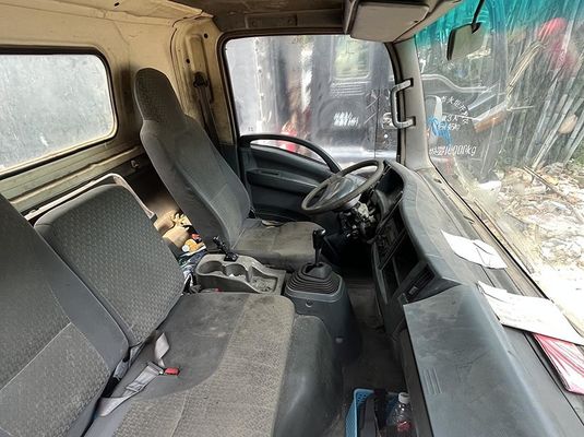 Isuzu sử dụng xe tải xe tải 4KH1Động cơ diesel Xe tải với 2 cửa cho vận chuyển hạng nặng