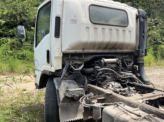 Isuzu sử dụng xe tải xe tải 4KH1Động cơ diesel Xe tải với 2 cửa cho vận chuyển hạng nặng