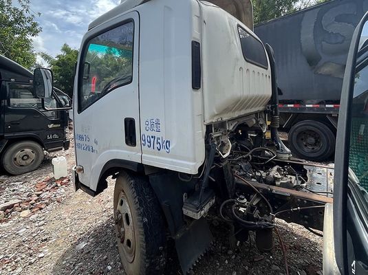 Xe tải Isuzu cũ ELF xe tải 600p 700P 4X2 xe tải nhẹ 175hp động cơ diesel xe tải