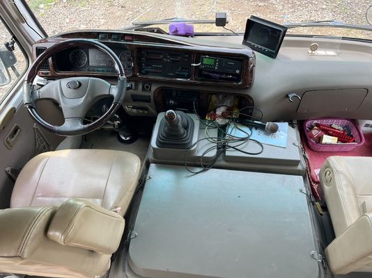 Xe buýt 18 chỗ chạy dầu đã qua sử dụng, 180.000 km, 1 cửa, Golden Dragon