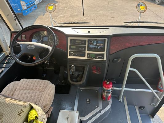 Xe buýt trường học đã qua sử dụng 36 chỗ ngồi màu vàng động cơ diesel LHD ZK6669DX7