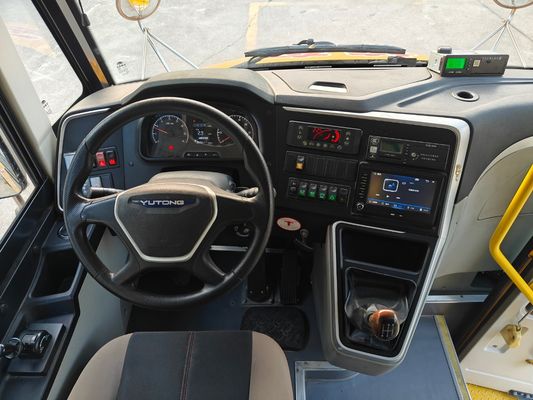 Xe buýt trường mầm non đã qua sử dụng 19 chỗ ngồi với thang nâng xe lăn và số dặm 57.870KM Tình trạng tuyệt vời