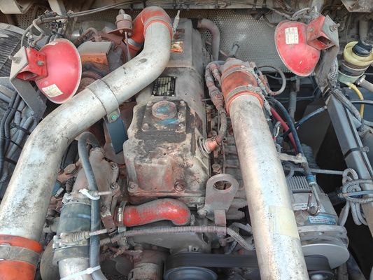 Xe tải trường học cũ với 56 chỗ ngồi chạy bằng nhiên liệu diesel tuyệt vời